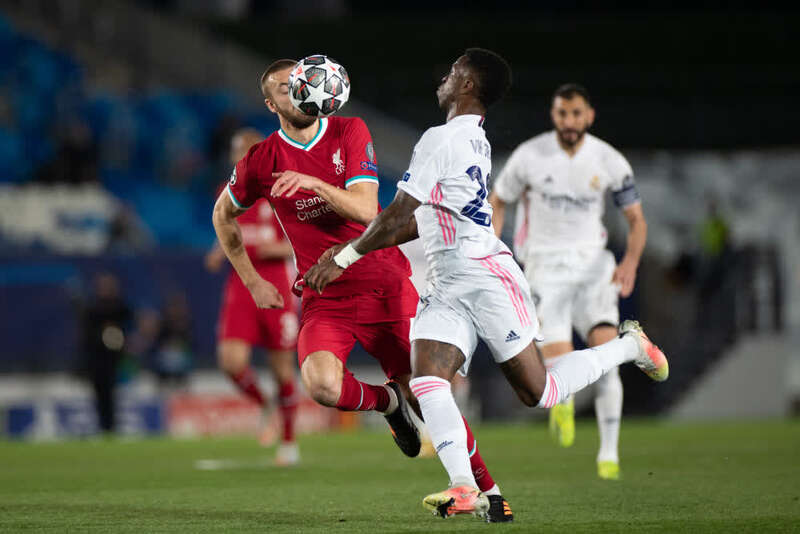 让山口茜顾 让山口茜顾