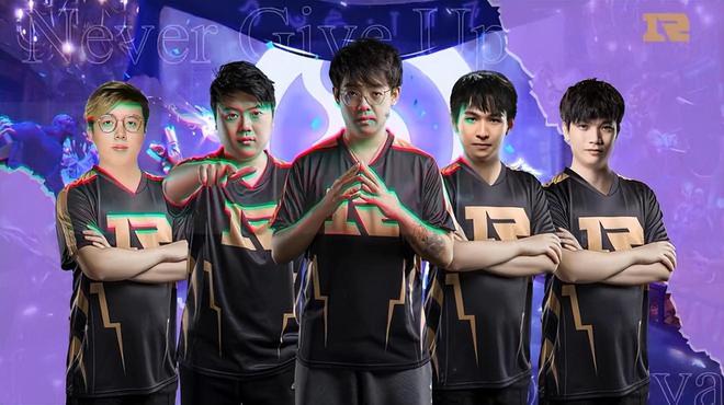 有三名在海 有三名在海