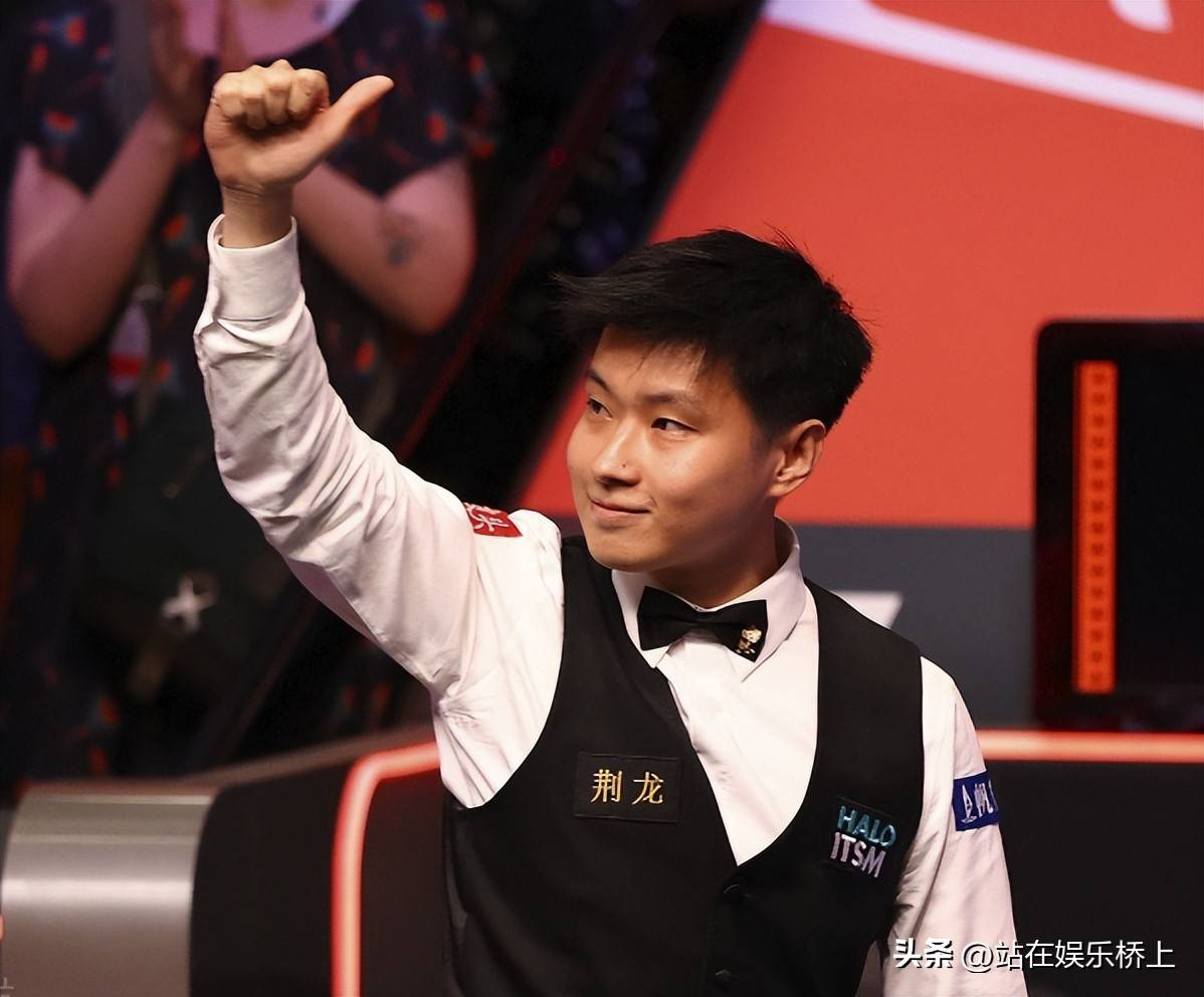 他在遇到困 他在遇到困